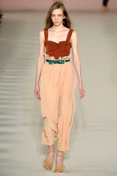 Look 24